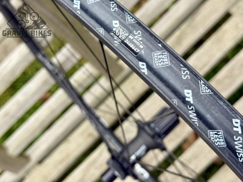 DT Swiss ER 1400 DICUT® DB21 28" tárcsa Shimano HG  vagy XDR kerékszett 