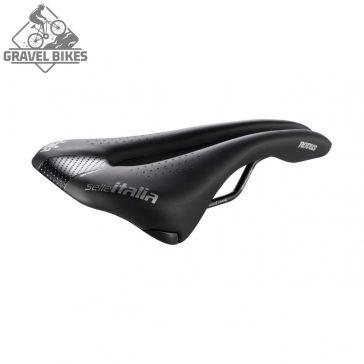   Selle Italia nyereg NOVUS ENDURANCE TM SUPERFLOW  L3 méret, TM mangán ötvözet pálca