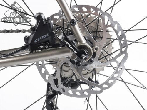 Author RONIN gravel 2023 mattfekete triple-butted CROMO vázzal nagyoknak - 56 cm - elfogyott