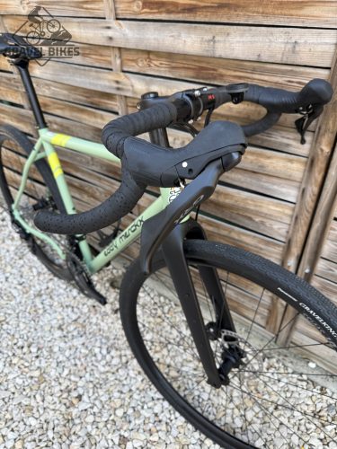 Eddy Merckx PÉVÉLE ST gravel - GRX 2x12s - zöld matt "M" - DT SWISS  kerékszett