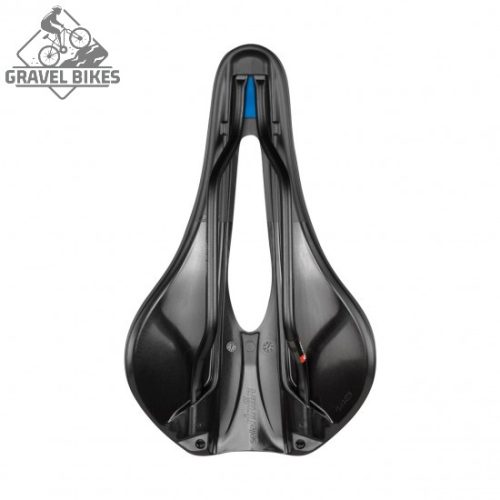 Selle Italia nyereg NOVUS BOOST EVO GRAVEL TM SUPERFLOW L3 145 mm méret, TM mangán ötvözet pálca, FEKETE