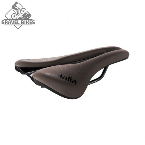 Selle Italia nyereg NOVUS BOOST EVO GRAVEL TM SUPERFLOW L3 145 mm méret, TM mangán ötvözet pálca,, BARNA