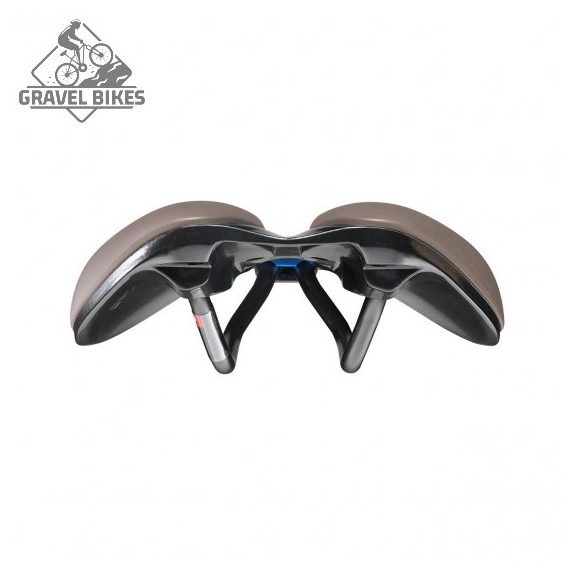 Selle Italia nyereg NOVUS BOOST EVO GRAVEL TM SUPERFLOW L3 145 mm méret, TM mangán ötvözet pálca,, BARNA Selle Italia nyereg NOVUS BOOST EVO GRAVEL TM SUPERFLOW L3 145 mm méret, TM mangán ötvözet pálca,, BARNA