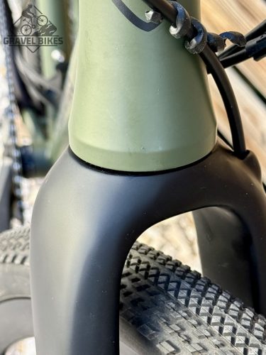 SB4 acélvázas +karbon villa, GRX 810 1x11s, MAVIC Allroad kerék - 53 cm (matt oliva)