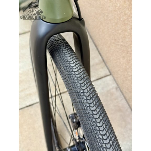 SB4 acélvázas +karbon villa, GRX 810 2x11s, Shimano+DTSWISS kerék - 53 cm (matt oliva) SB4 acélvázas +karbon villa, GRX 810 2x11s, Shimano+DTSWISS kerék - 53 cm (matt oliva)