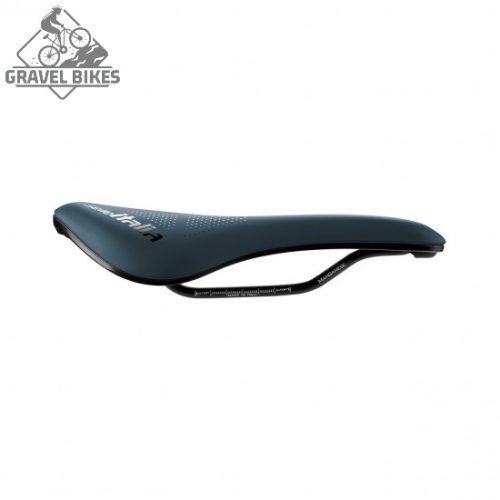 Selle Italia nyereg NOVUS BOOST EVO GRAVEL TM SUPERFLOW L3 145 mm méret, TM mangán ötvözet pálca, KÉK