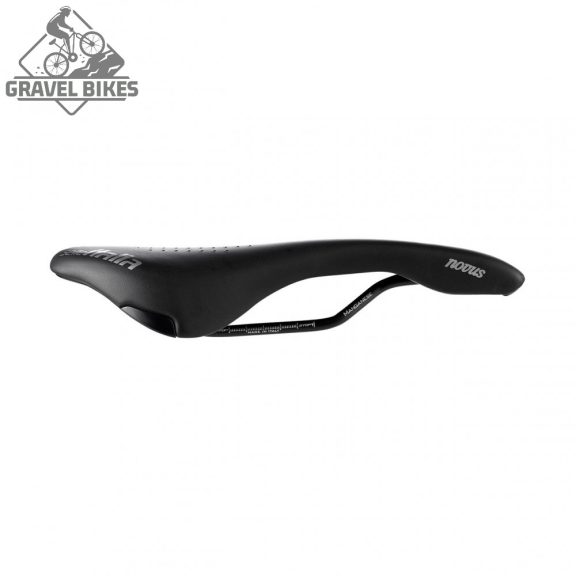Selle Italia nyereg NOVUS ENDURANCE TM SUPERFLOW S3 vagy L3 méret, TM mangán ötvözet pálca Selle Italia nyereg NOVUS ENDURANCE TM SUPERFLOW S3 vagy L3 méret, TM mangán ötvözet pálca