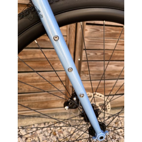 SB6 full acélvázas bikepacking gravel - Shimano GRX 600 2x11 s - (fényes égkék) SB6 full acélvázas bikepacking gravel - Shimano GRX 600 2x11 s - (fényes égkék)