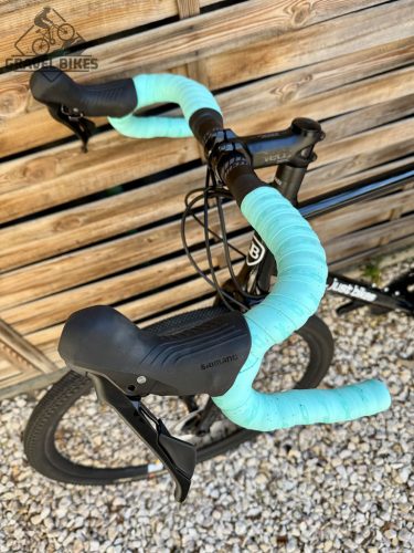 SB4 acélvázas gravel - Shimano GRX 610 2x12 s - 55 cm (fényes fekete)