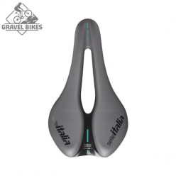   Selle Italia nyereg NOVUS BOOST EVO GRAVEL TM SUPERFLOW L3 145 mm méret, TM mangán ötvözet pálca,, SZÜRKE