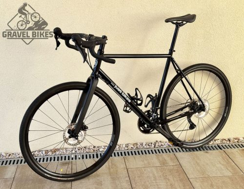 SB4 acélvázas gravel - Shimano GRX 610 2x11 s - 57 cm (fényes fekete)