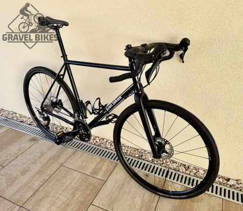 SB4 acélvázas gravel - Shimano GRX 610 2x11 s - 57 cm (fényes fekete)