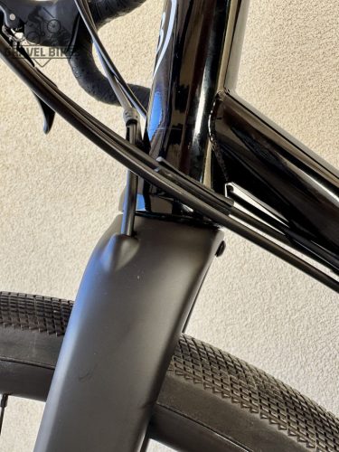 SB4 acélvázas gravel - Shimano GRX 610 2x11 s - 57 cm (fényes fekete)